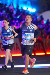 BIB: 
                            <button type="button" onclick="openModal(23408357)" class="btn btn-primary btn-sm float-right btn-popup" data-toggle="modal" data-target=".modal-high-quality">
                        <i class="fas fa-shopping-cart"></i> Add to Cart
                    </button>
                                            <button type="button" onclick="isThisMe(23408357, true)" class="btn btn-success btn-sm float-right btn-popup btn-isme hidden" data-toggle="tooltip" data-placement="bottom" title="นี่คือรูปของคุณใช่ไหม คลิกที่นี่เพื่อเอาเข้าอัลบั้ม">
                        <i class="fas fa-plus"></i> Add to album
                    </button>
                    <button type="button" onclick="isThisMe(23408357, false)" class="btn btn-warning btn-sm float-right btn-popup btn-isnotme hidden">
                        <i class="fas fa-ban"></i> Remove from album
                    </button>